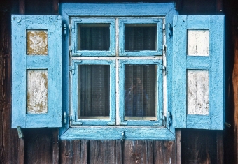  Traditionelles Fenster in Masuren, Polen